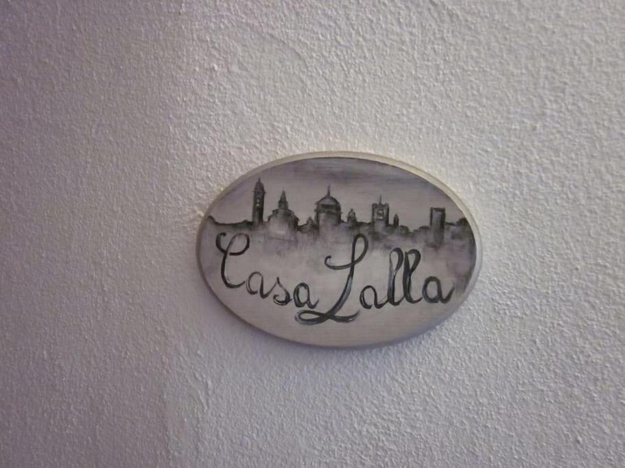 Casa Lalla In Centro Storico A ברגמו מראה חיצוני תמונה